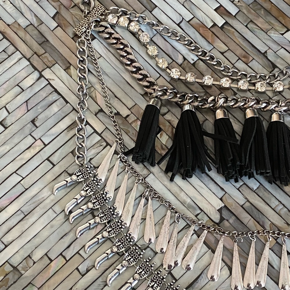 Necklace - Picture 5 of 9